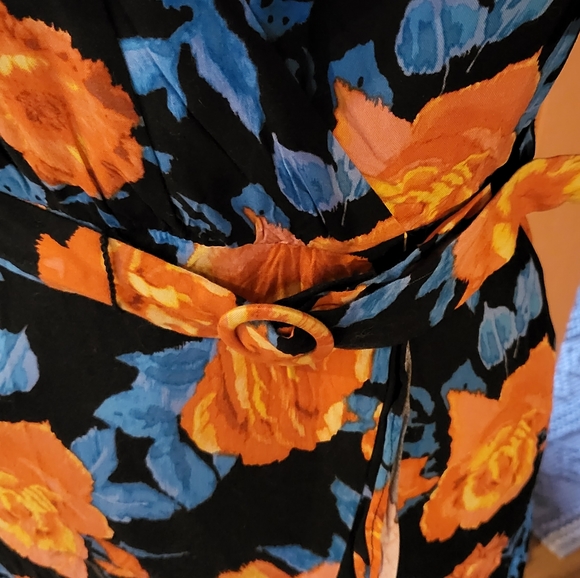 Orange and blue rose dress - Picture 3 of 4